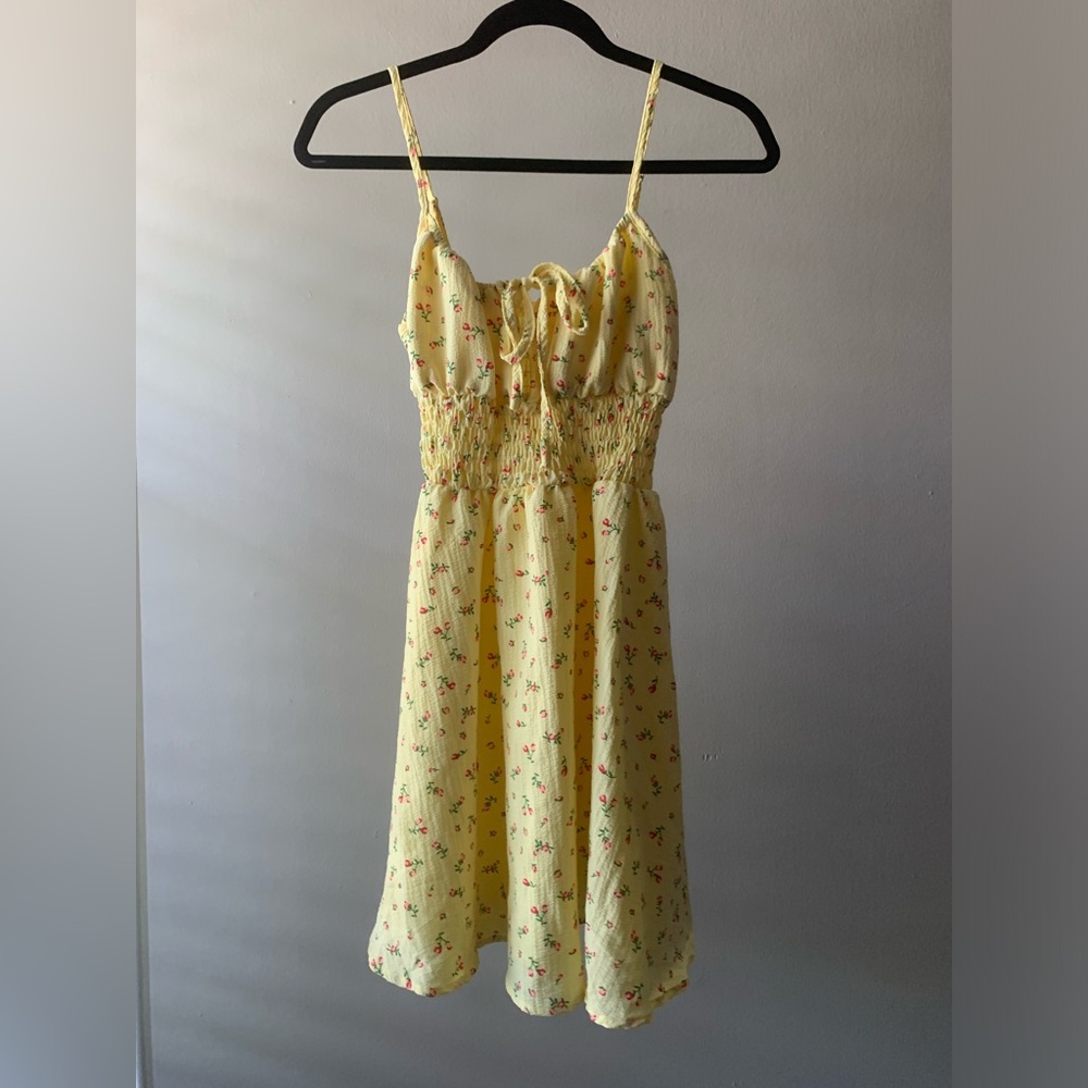 Shein Yellow Floral Sleeveless Sundress Size Medium